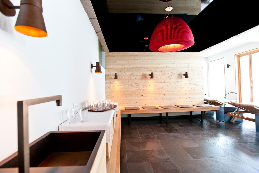 Alfonsstueberl - Ferienwohnungen & Restaurant Innervillgraten Exteriör bild